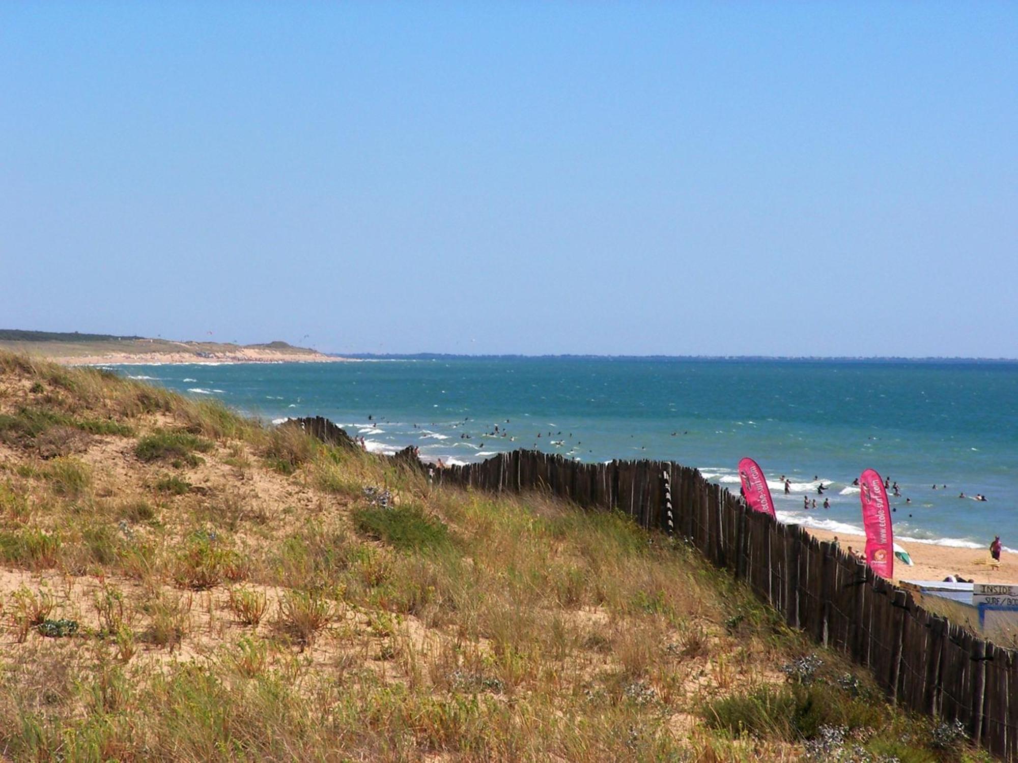 Camping Le Clos Des Pins ลุงวิลล์-ซัวร์-แมร์ ภายนอก รูปภาพ