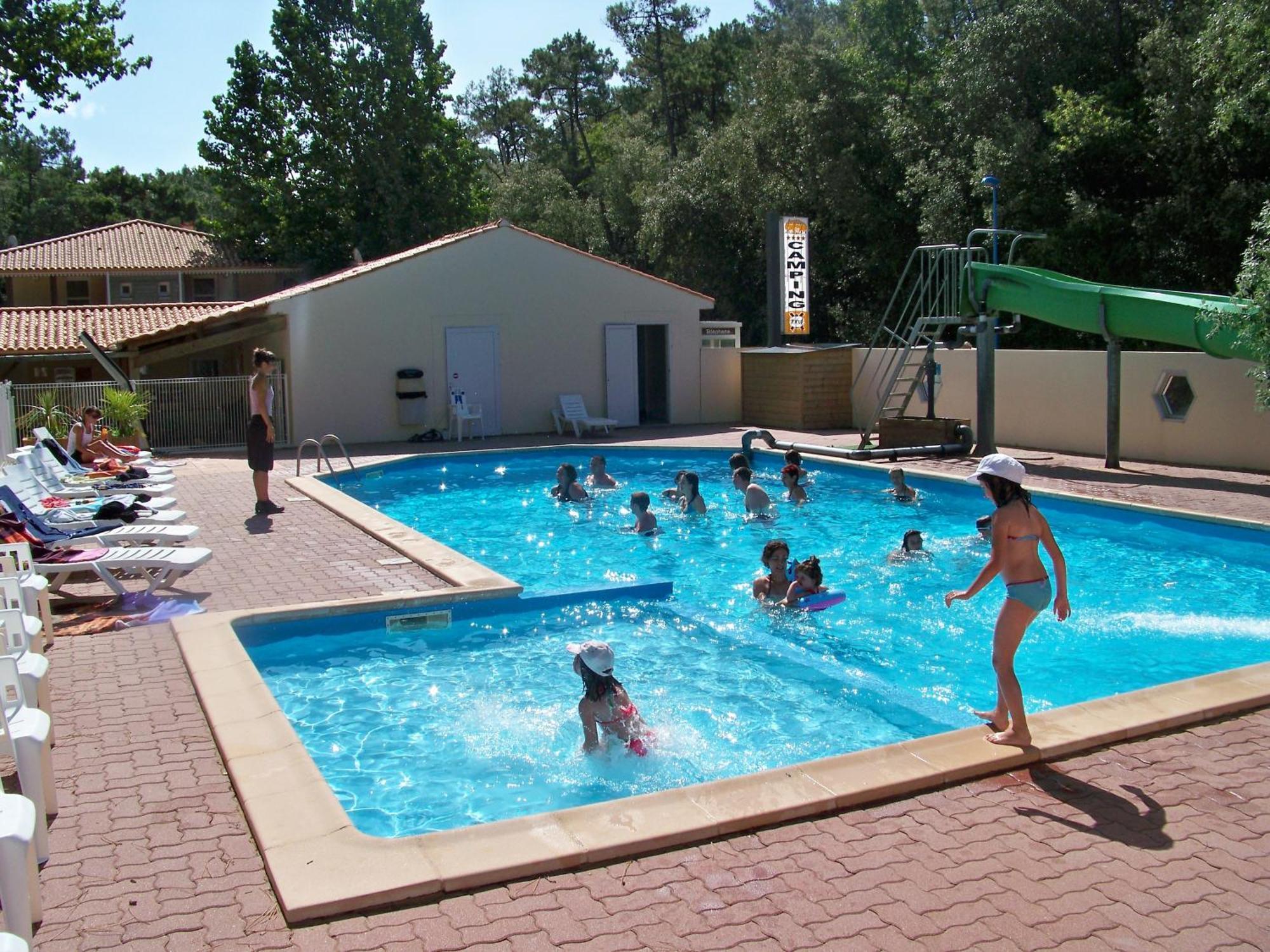 Camping Le Clos Des Pins ลุงวิลล์-ซัวร์-แมร์ ภายนอก รูปภาพ