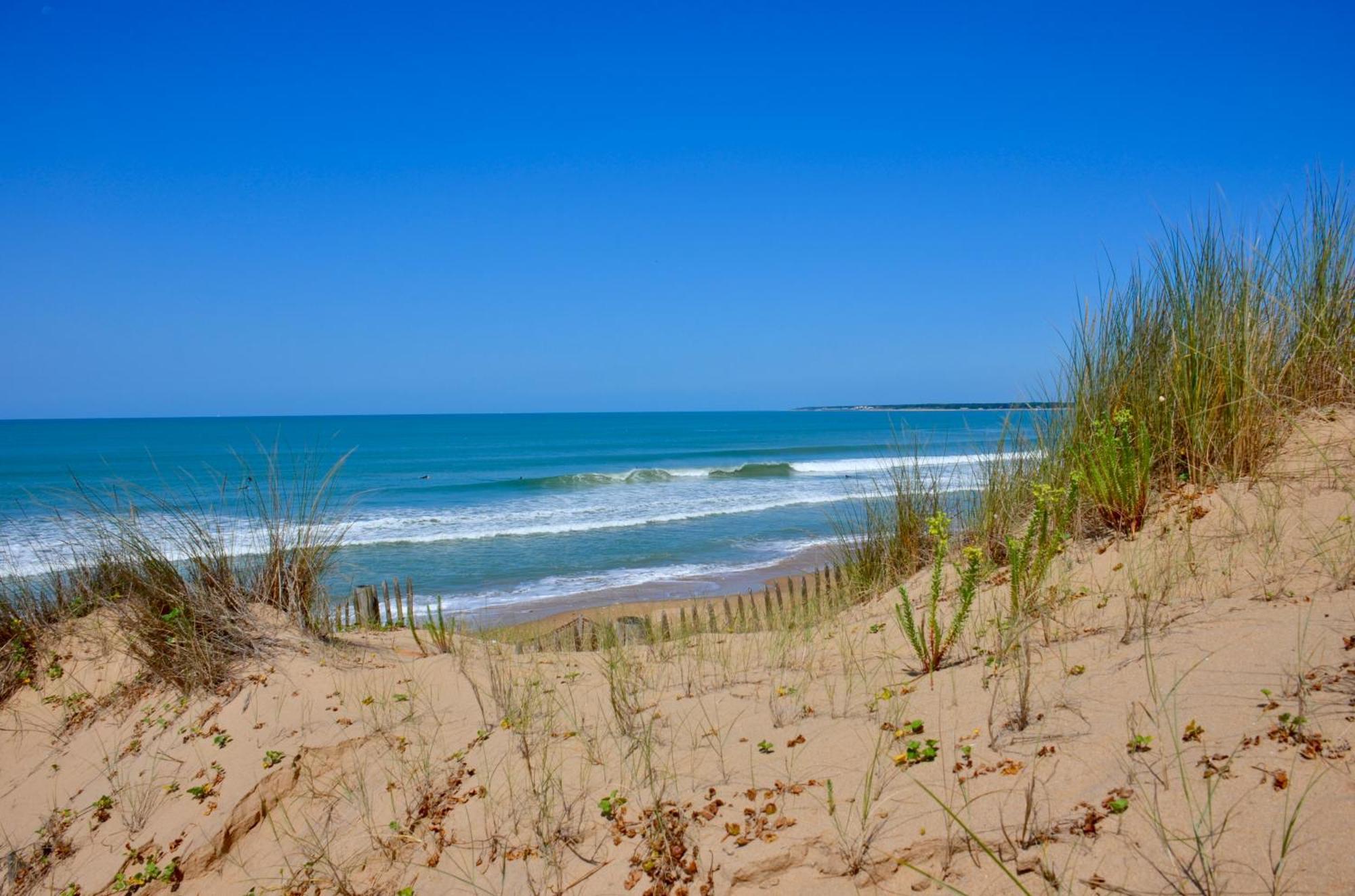Camping Le Clos Des Pins ลุงวิลล์-ซัวร์-แมร์ ภายนอก รูปภาพ